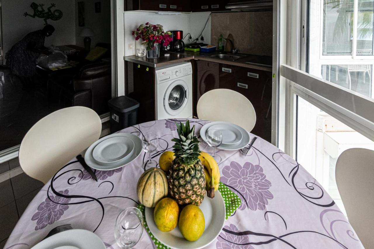 Studio En Duplex , Face A La Mer Le Gosier  Bagian luar foto