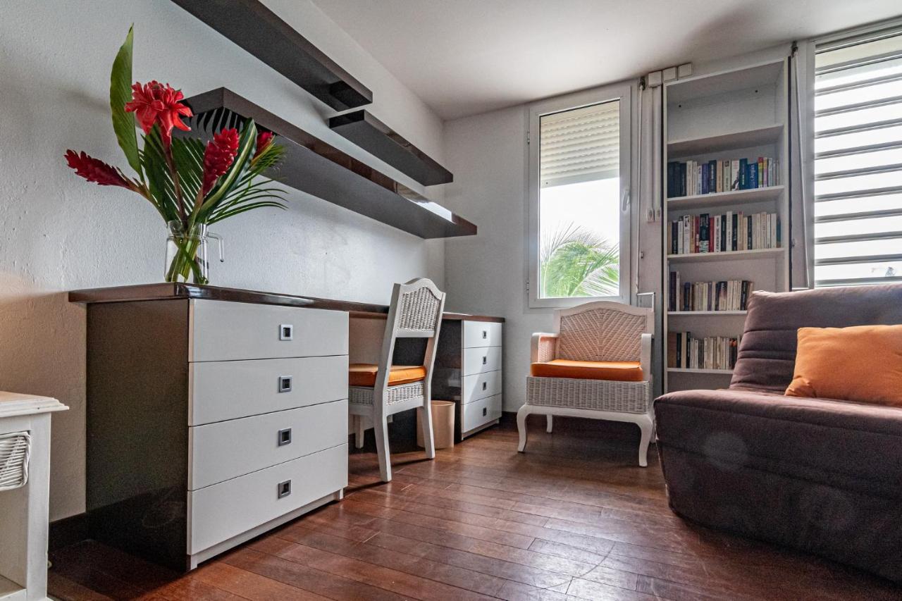 Studio En Duplex , Face A La Mer Le Gosier  Bagian luar foto