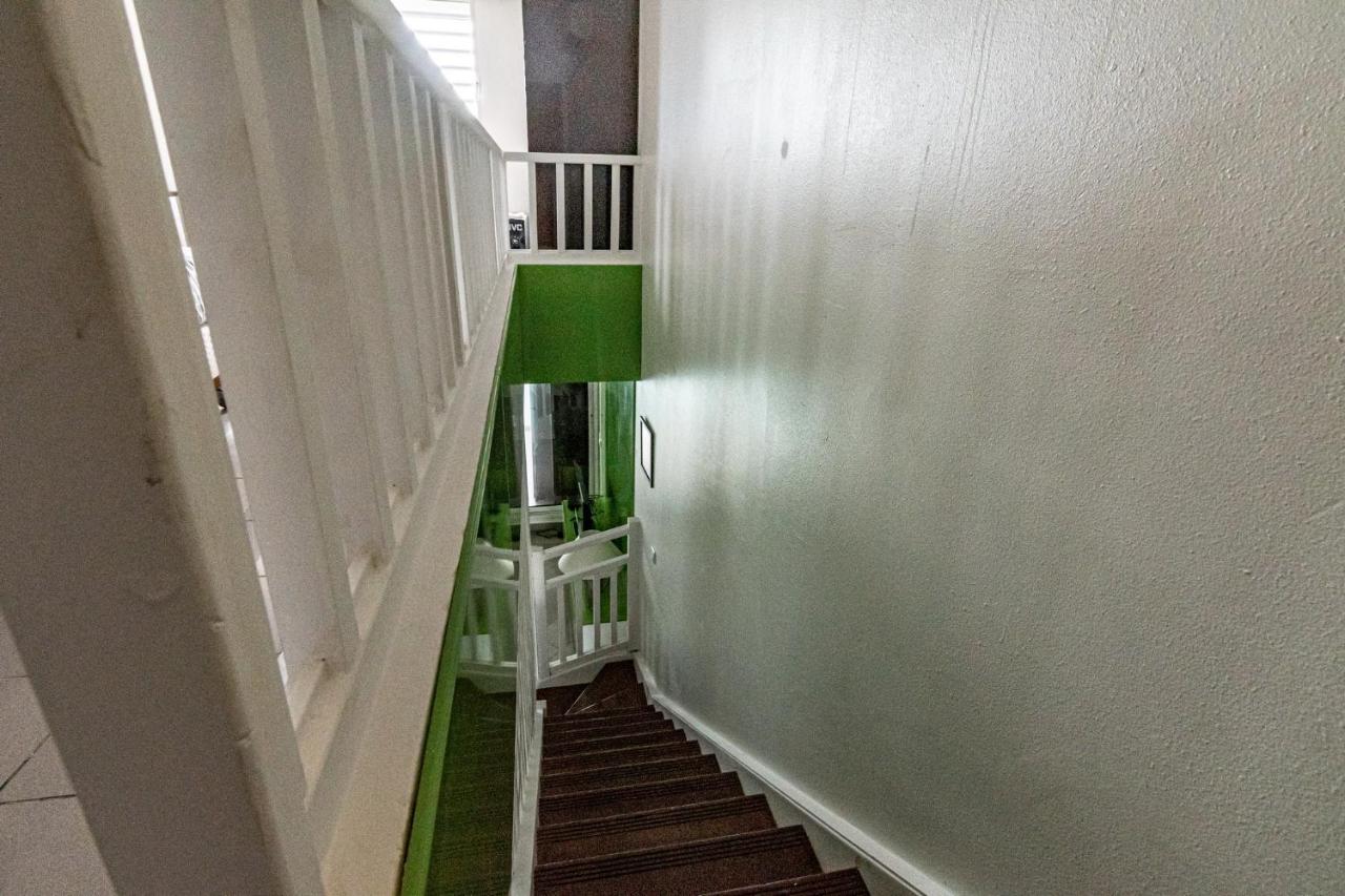 Studio En Duplex , Face A La Mer Le Gosier  Bagian luar foto
